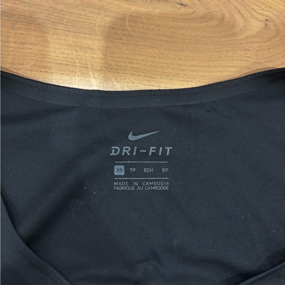 Nike Women's Athletic Dri-Fit Material Black Long Sleeve - Picture 2 of 2